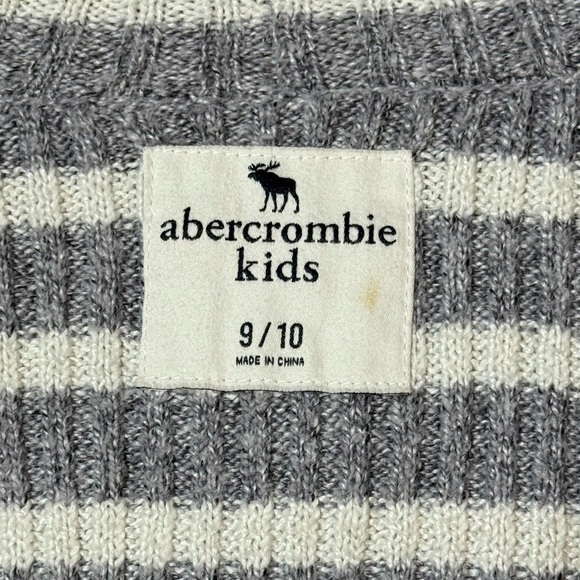 Abercrombie Kids Striped Knit in Gray and White Flyaway Style Open Sweater - Picture 5 of 6